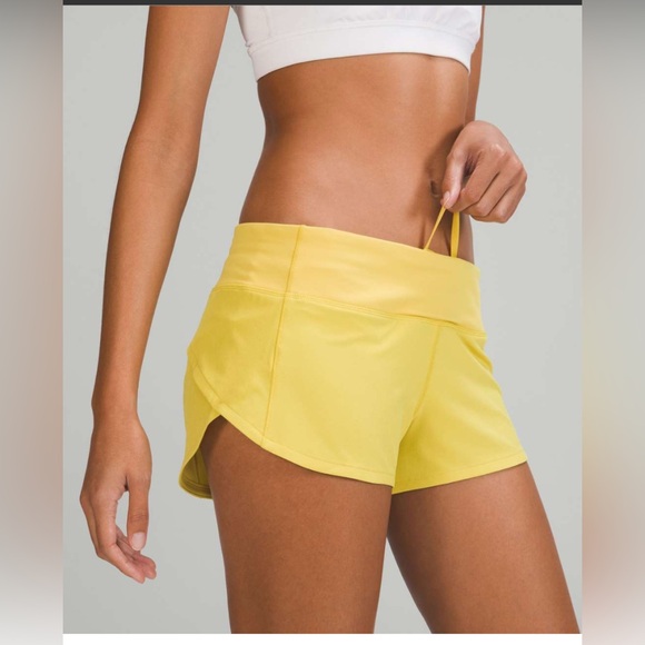 Lululemon🍋Speed Up Low-Rise Lined Short 2.5" Color Soleil Sz 8 - Picture 1 of 7